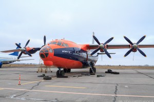 АН-12 – тип традиционного грузового самолета