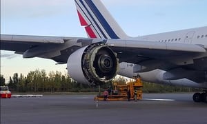 Авиалайнеру авиакомпании «Air France» пришлось совершить экстренную посадку в аэропорту Канады